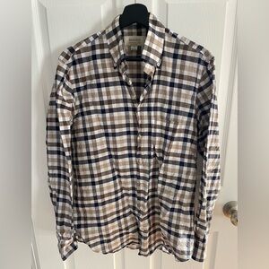 Hagen Carmel CA Men's Checkered Shirt Size Medium